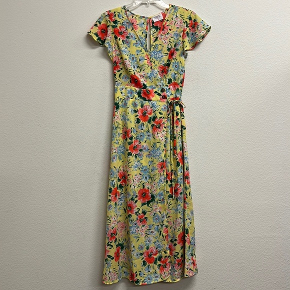 Sienna sky floral yellow flutter sleeve dress v-neck S - Picture 1 of 16